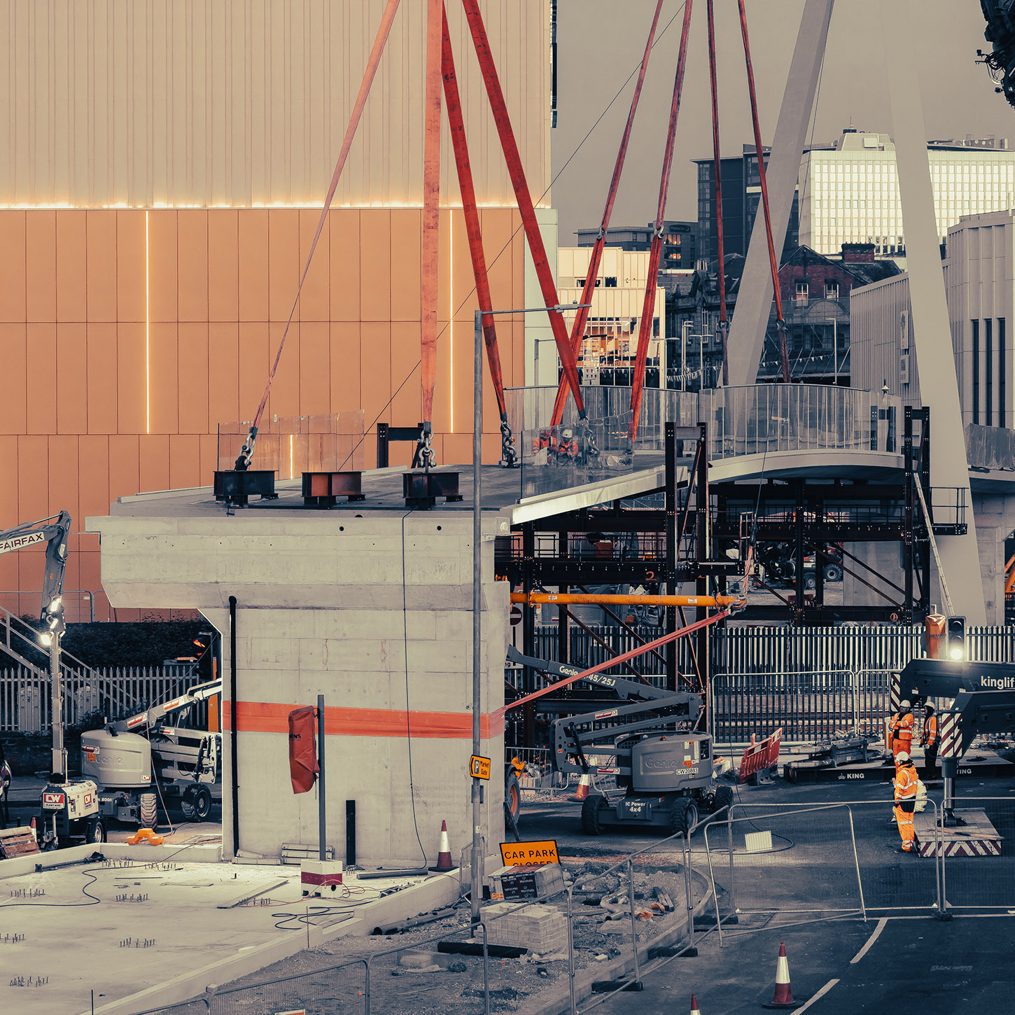 Positioning bridge platform