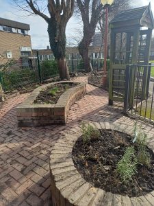 Chesterfield college sensory garden