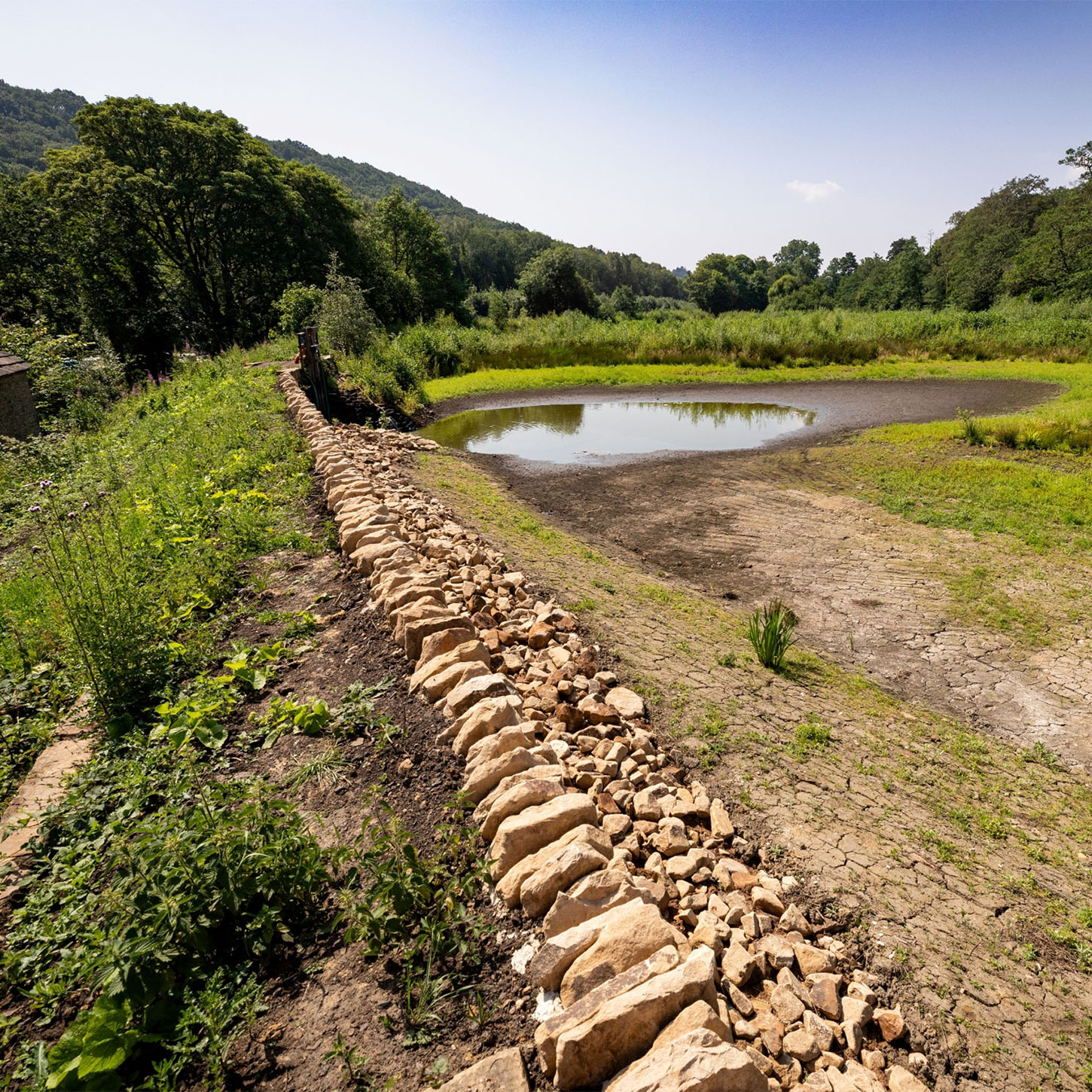 View along retaining wall at Abbeydale Dam