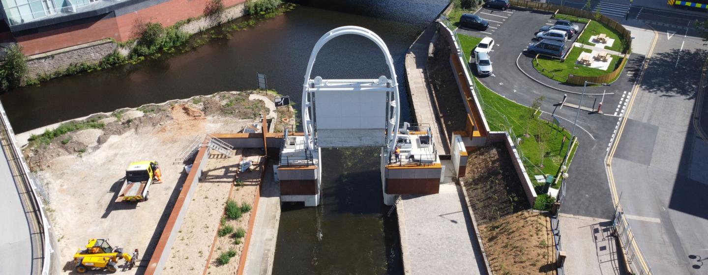 Aerial photo of Rotherham Canal barrier Aerial photo of Rotherham Canal barrier