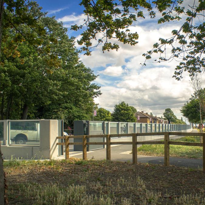 Flood wall Hessle foreshore