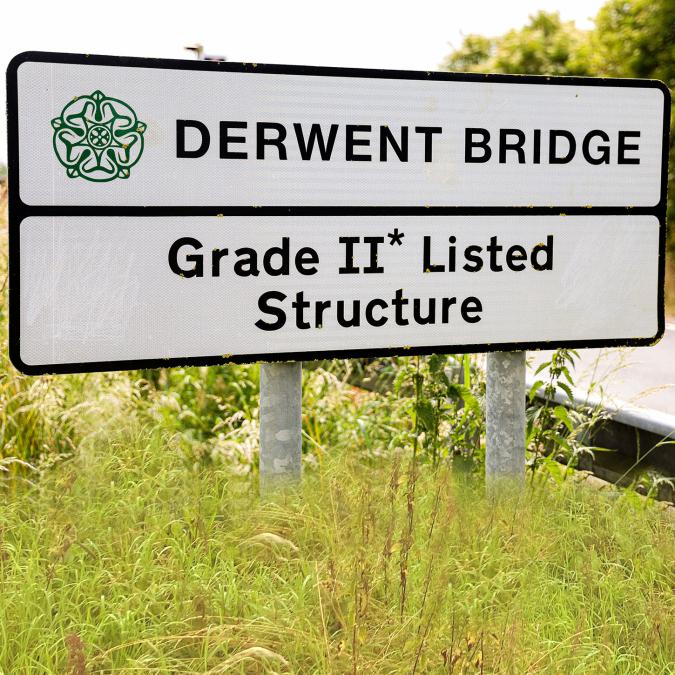 Derwent Bridge road sign Bubwith bridge sign
