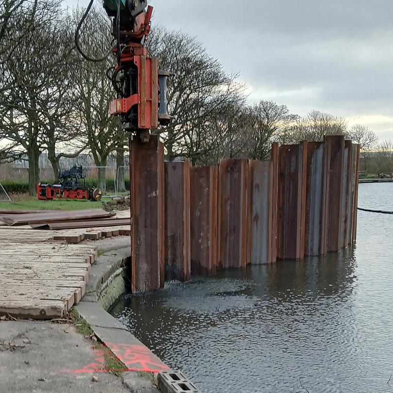 Pontefract reservoir sheet piling