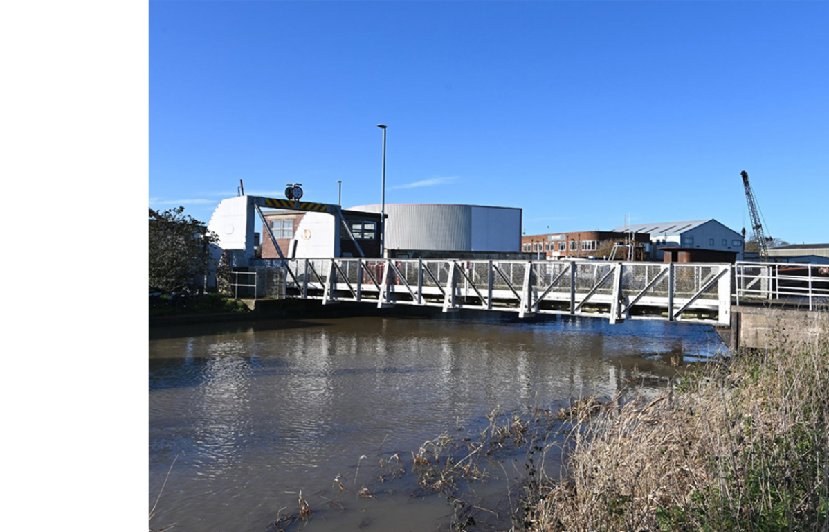 Weel Bridge from East bank