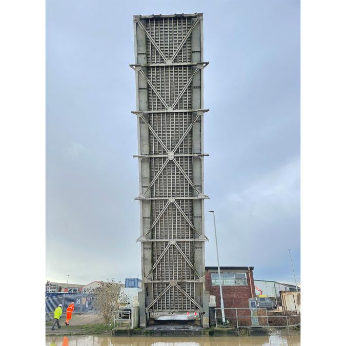 Weel bridge structure