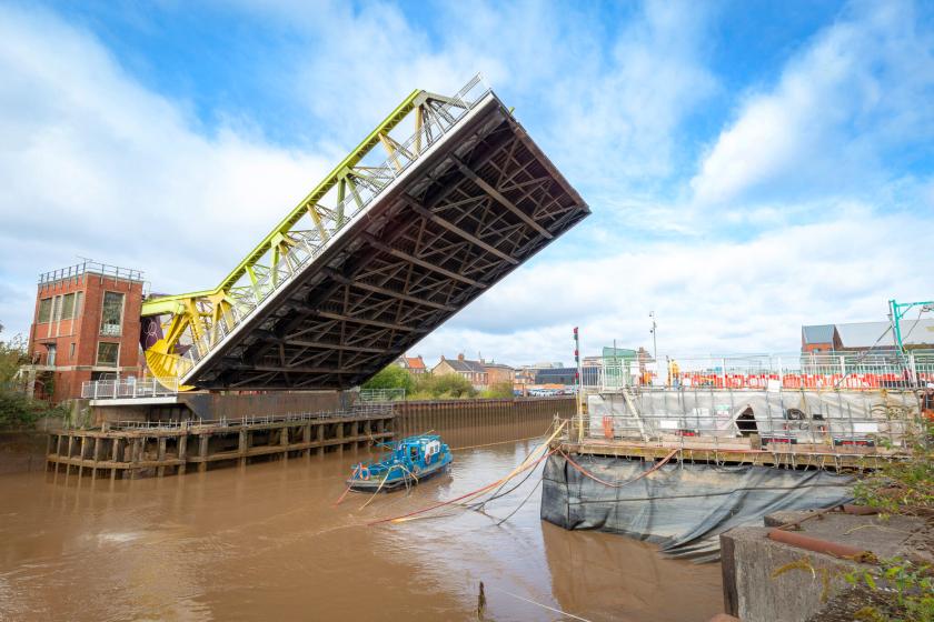 Dryrpool Bridge Hull